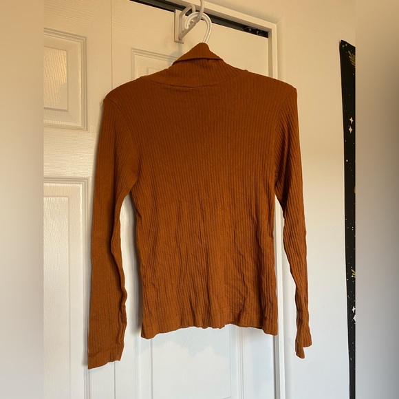 C’est Moi ribbed turtleneck - Picture 2 of 3